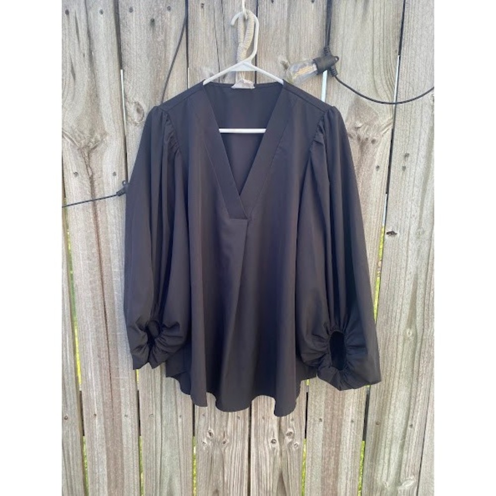 Andree by Unit Black V-Neck Puff Lantern Sleeve Blouse Top T12457-1 Medium